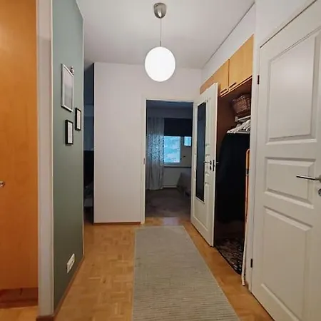 アパート Comfy West End Loft *